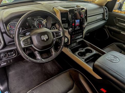 Used 2020 RAM 1500 Laramie image 18