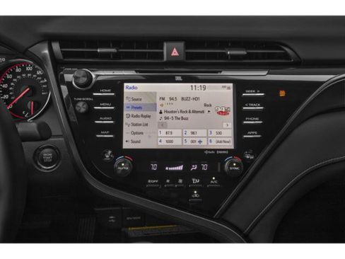 Used 2018 Toyota Camry XSE w/ Driver Assist Package FWD image 13