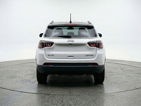 Used 2025 Jeep Compass Limited AWD/4WD image 7