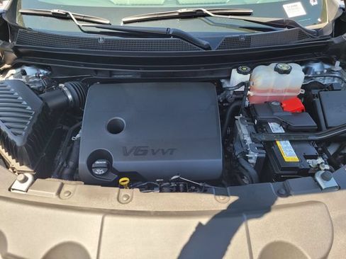 Used 2023 Chevrolet Traverse LT w/ LPO, Cargo Package AWD/4WD image 31