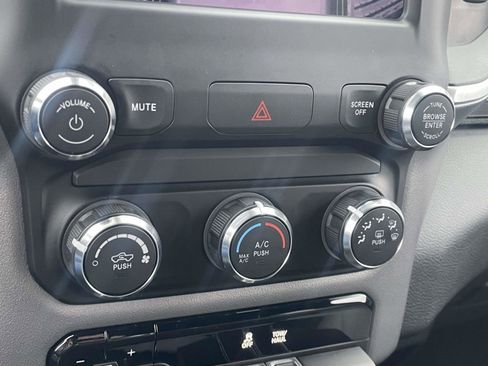 Used 2024 RAM 2500 Big Horn w/ Bed Utility Group image 17