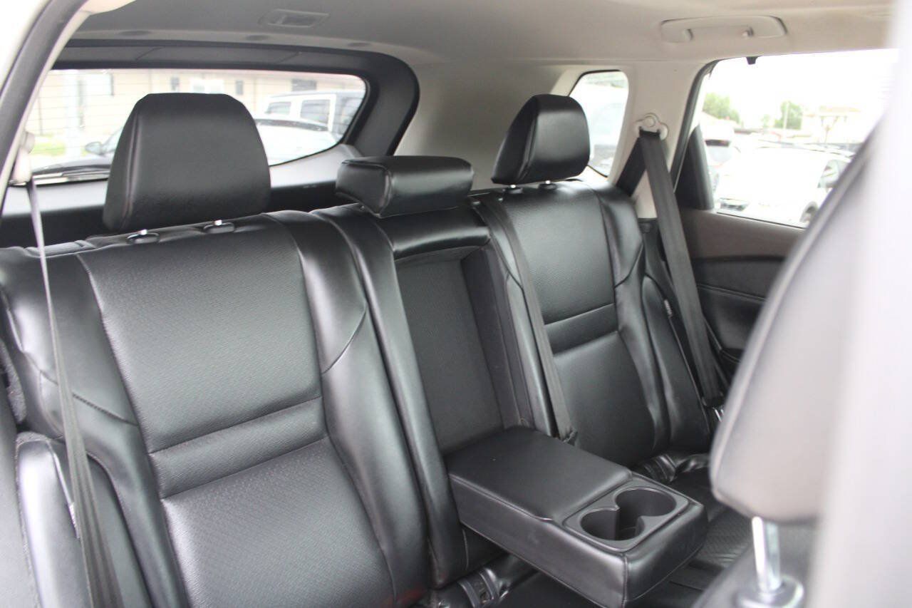 Used 2023 Nissan Rogue SV w/ SV Premium Package AWD/4WD image 11