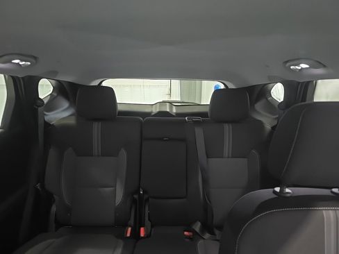 Used 2025 Chevrolet Blazer LT image 18