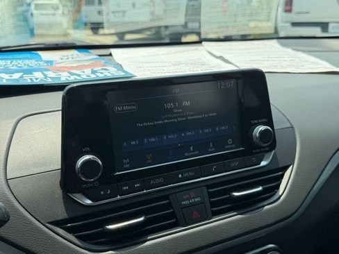 Used 2024 Nissan Altima 2.5 S FWD image 22