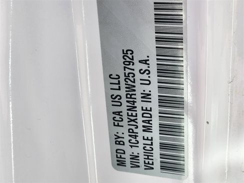 Used 2024 Jeep Wrangler Sahara image 22