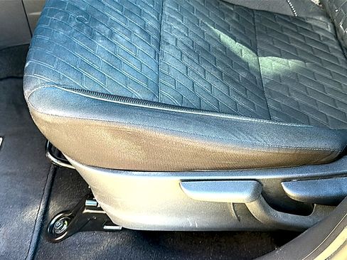 Used 2023 Nissan Kicks SV image 15