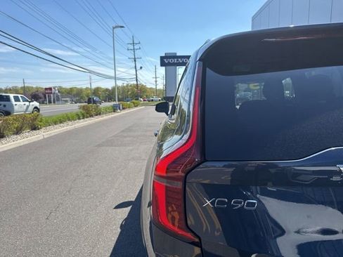 Certified 2025 Volvo XC90 B6 Plus AWD/4WD image 10