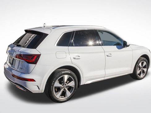 Used 2023 Audi Q5 2.0T Premium w/ Convenience Package image 10
