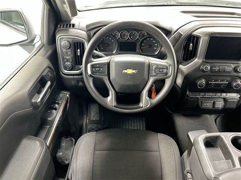 Used 2020 Chevrolet Silverado 1500 LT image 18