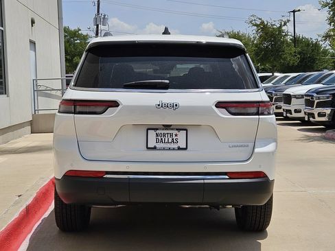 New 2026 Jeep Grand Cherokee L 2WD image 4