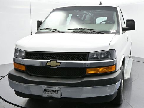 Used 2022 Chevrolet Express 2500 w/ Driver Convenience Package image 2
