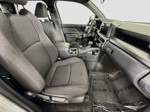Certified 2025 Toyota 4Runner SR5 AWD/4WD image 28