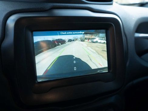 Used 2021 Jeep Renegade Sport image 23