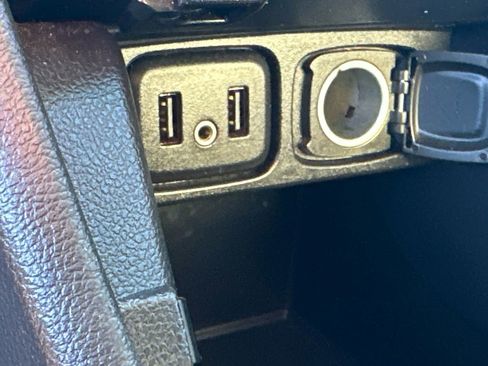 Used 2017 Buick Encore Premium image 29