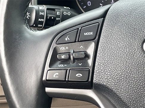 Used 2020 Hyundai Tucson Limited image 12