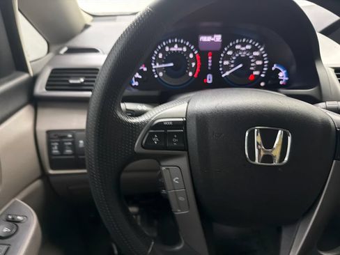 Used 2013 Honda Odyssey EX image 24