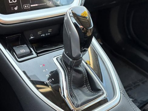 Used 2022 Subaru Outback Premium image 22