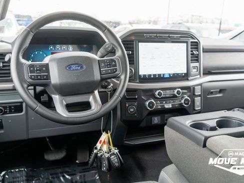 Used 2024 Ford F150 XLT image 11