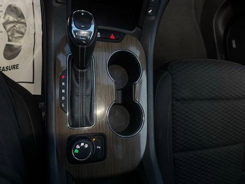 Used 2019 GMC Acadia SLE w/ Driver Alert Package I image 32