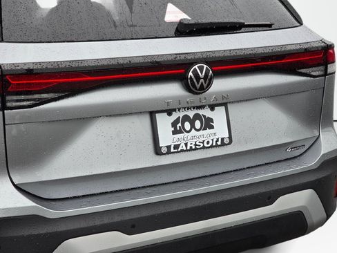 New 2026 Volkswagen Tiguan S AWD/4WD image 13