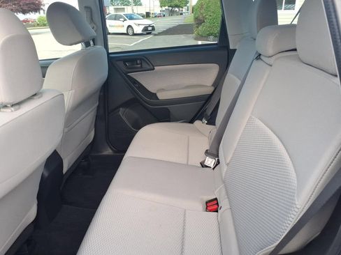 Used 2017 Subaru Forester 2.5i Premium w/ All-Weather Package AWD/4WD image 8