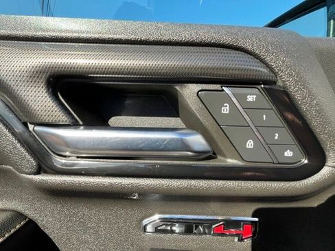 Used 2024 GMC Sierra 1500 AT4 w/ Technology Package AWD/4WD image 14