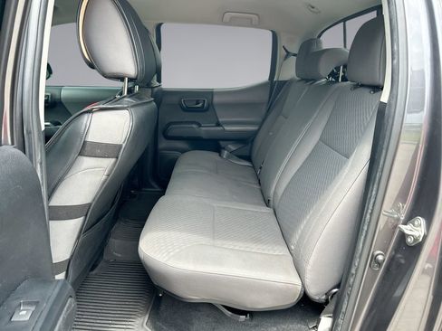 Used 2022 Toyota Tacoma SR w/ SR Convenience Package RWD image 27