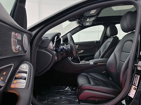 Used 2019 Mercedes-Benz C 300 4MATIC Sedan w/ Premium Package image 18