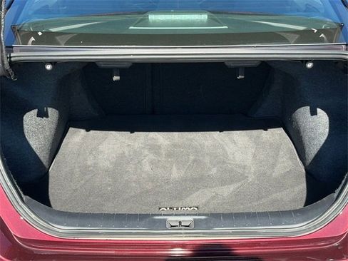 Used 2025 Nissan Altima 2.5 SV image 14