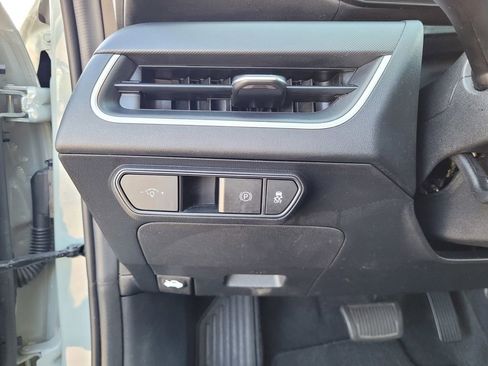 Used 2025 Kia K4 FWD image 24
