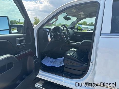 Used 2016 GMC Sierra 2500 SLT w/ Duramax Plus Package AWD/4WD image 11