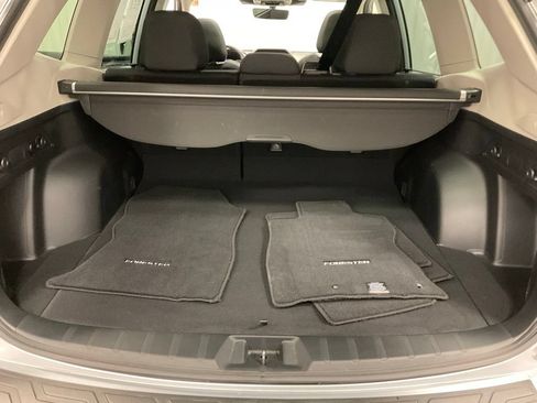 Used 2022 Subaru Forester Premium AWD/4WD image 9