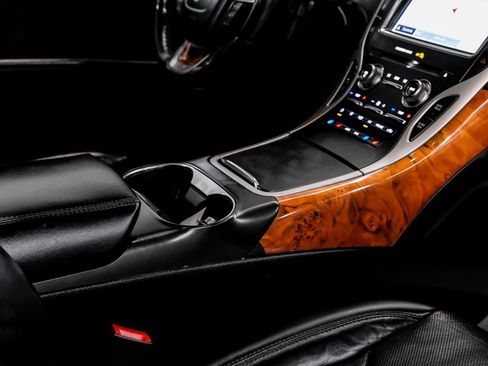 Used 2019 Lincoln Nautilus Reserve image 35