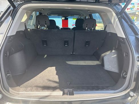 Used 2019 GMC Terrain SLE w/ Driver Convenience Package AWD/4WD image 5