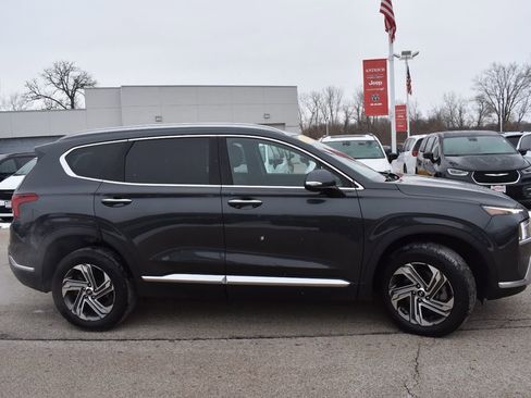 Used 2021 Hyundai Santa Fe SEL w/ Convenience Package image 9