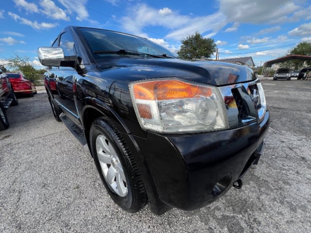 Used 2014 Nissan Armada 2WD image 3