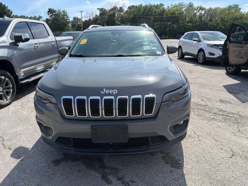 Used 2021 Jeep Cherokee Latitude Lux AWD/4WD image 2