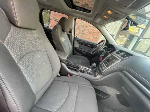 Used 2016 GMC Acadia SLE image 27