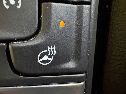 Used 2024 Chevrolet Silverado 1500 LT AWD/4WD image 9