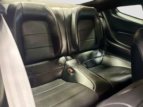 Used 2022 Ford Mustang GT Premium image 25