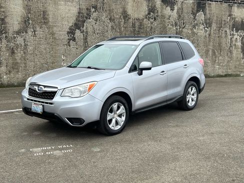 Used 2014 Subaru Forester 2.5i Premium image 2