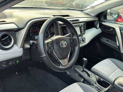 Used 2015 Toyota RAV4 LE image 13