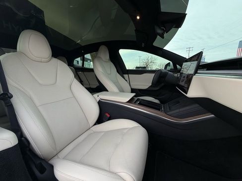 Used 2022 Tesla Model S image 29