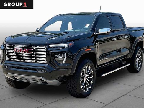 Used 2025 GMC Canyon Denali AWD/4WD image 1