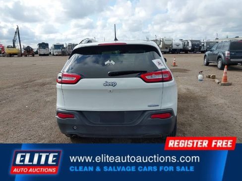 Used 2017 Jeep Cherokee Latitude image 31