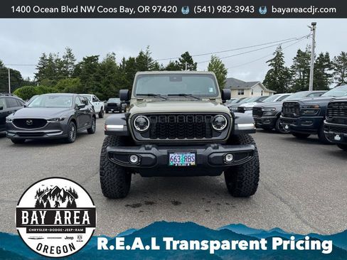 Used 2025 Jeep Wrangler Sport AWD/4WD image 2