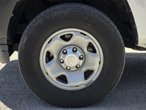 Used 2022 Toyota Tacoma SR RWD image 12