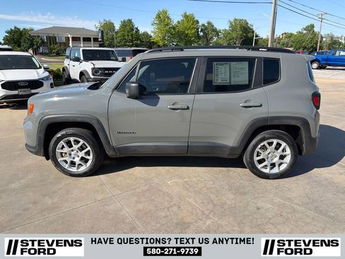 Used 2022 Jeep Renegade Latitude w/ Convenience Group AWD/4WD image 8