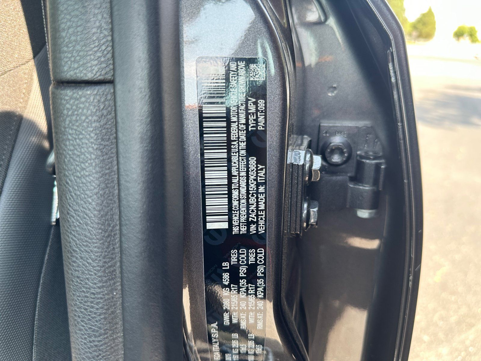 Used 2019 Jeep Renegade Trailhawk w/ Cold Weather Group II AWD/4WD image 34