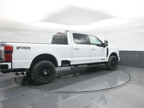 New 2026 Ford F250 Lariat w/ Black Appearance Package image 15